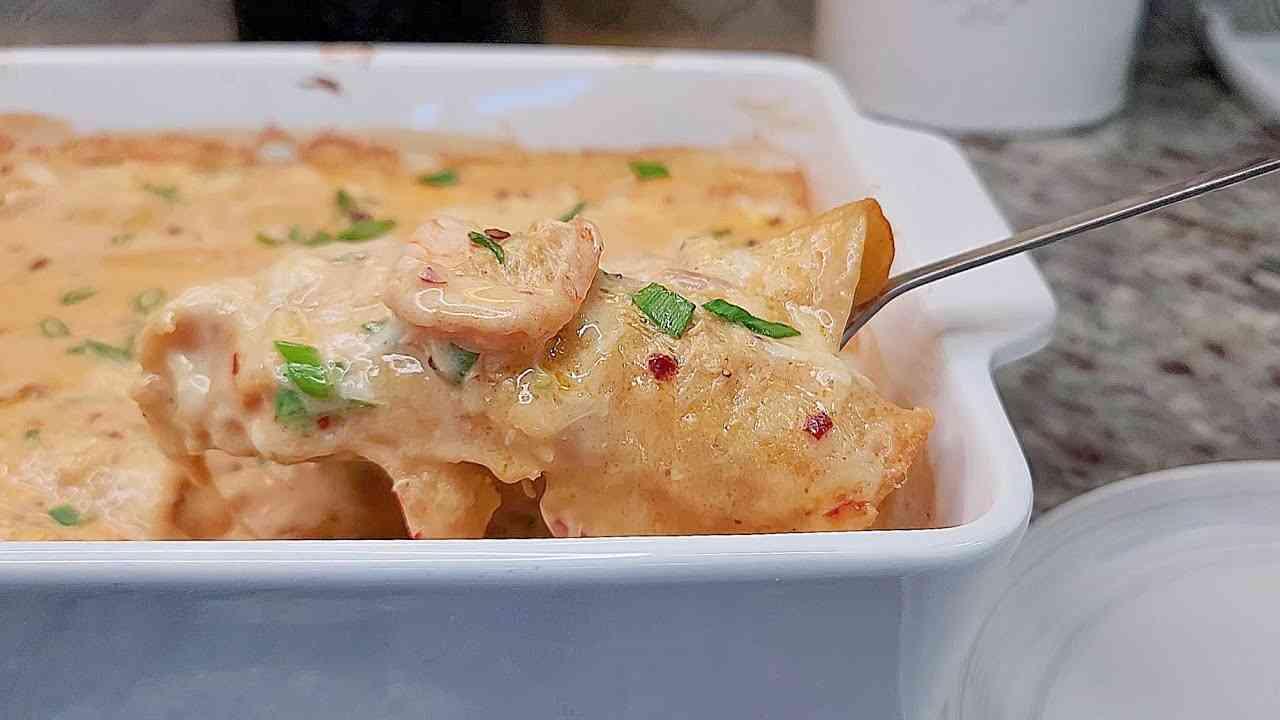 Chi Chi’s Seafood Enchiladas – Creamy Crab & Shrimp Mexican Favorite